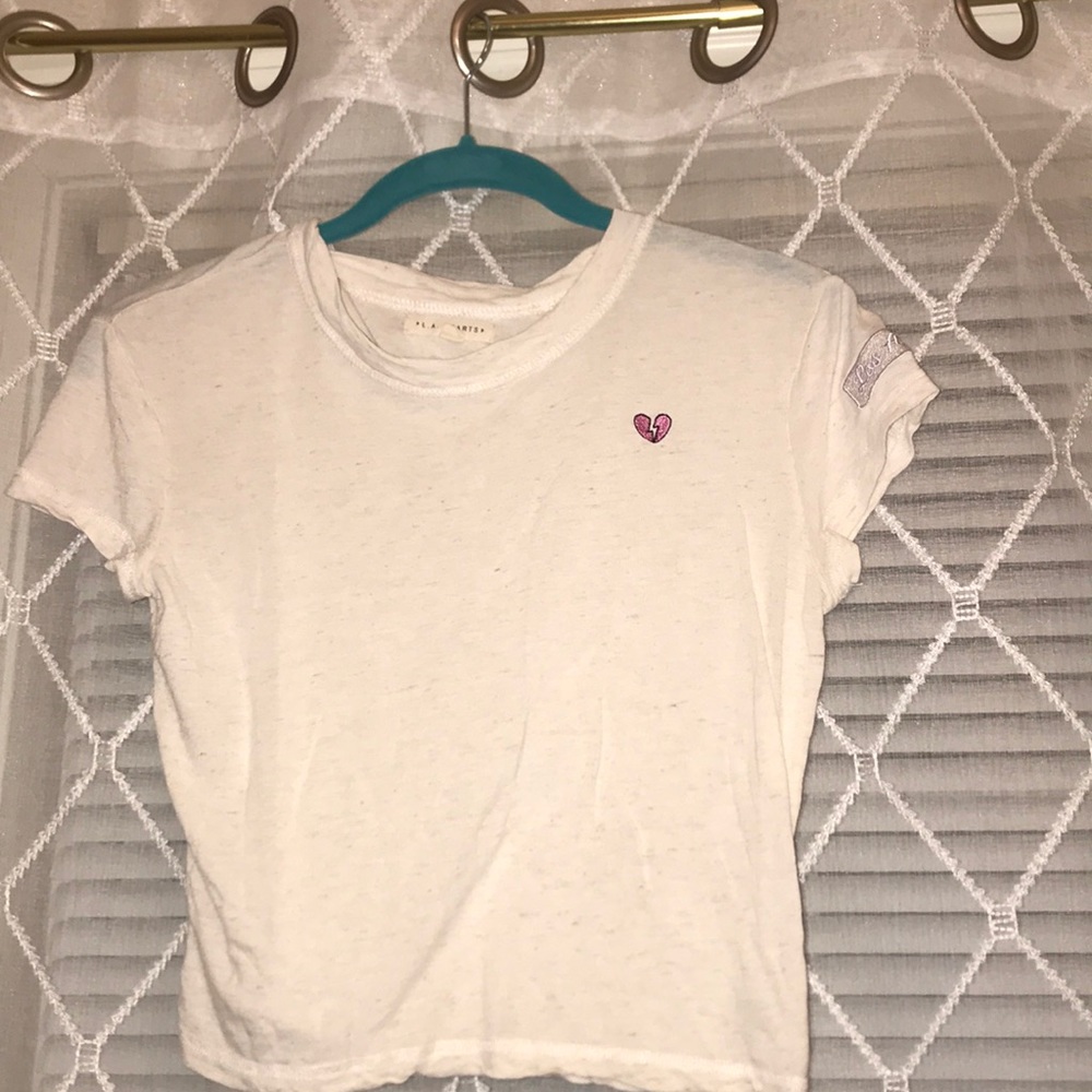 Slightly cropped shirt